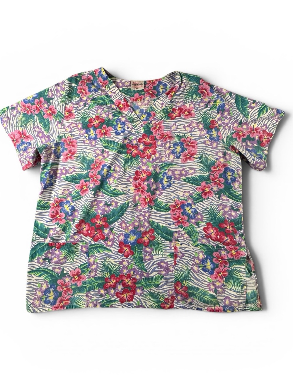 Vintage Tropical Floral V-Neck  Scrub Top Multicolor